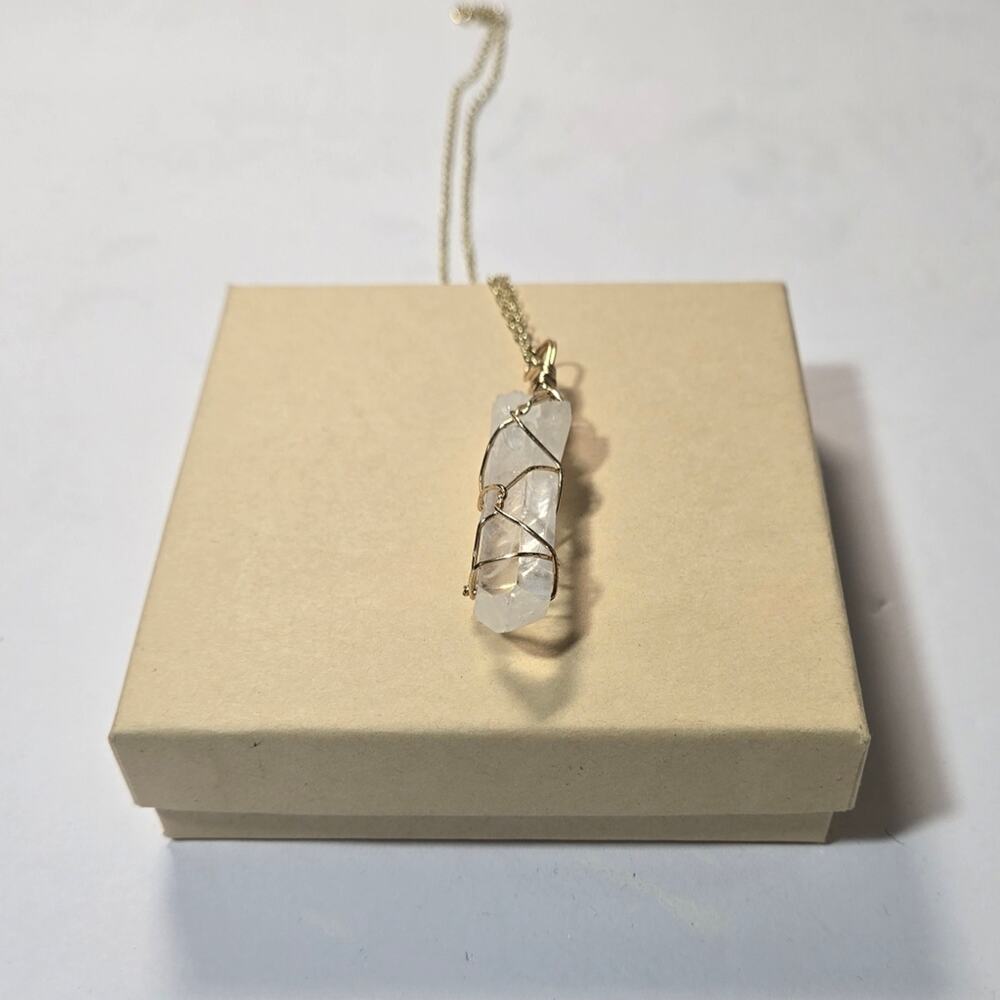 Elegant Gold Wire-Wrapped Quartz Stone Healing Crystal Pendant Necklace